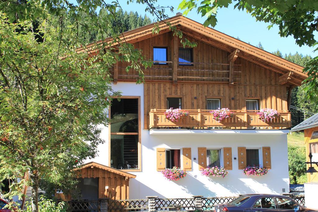 Appartements Haus Roetelstein Filzmoos Kültér fotó